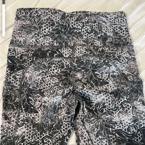 Lululemon fast and free 25” legging - Picture 4 of 7